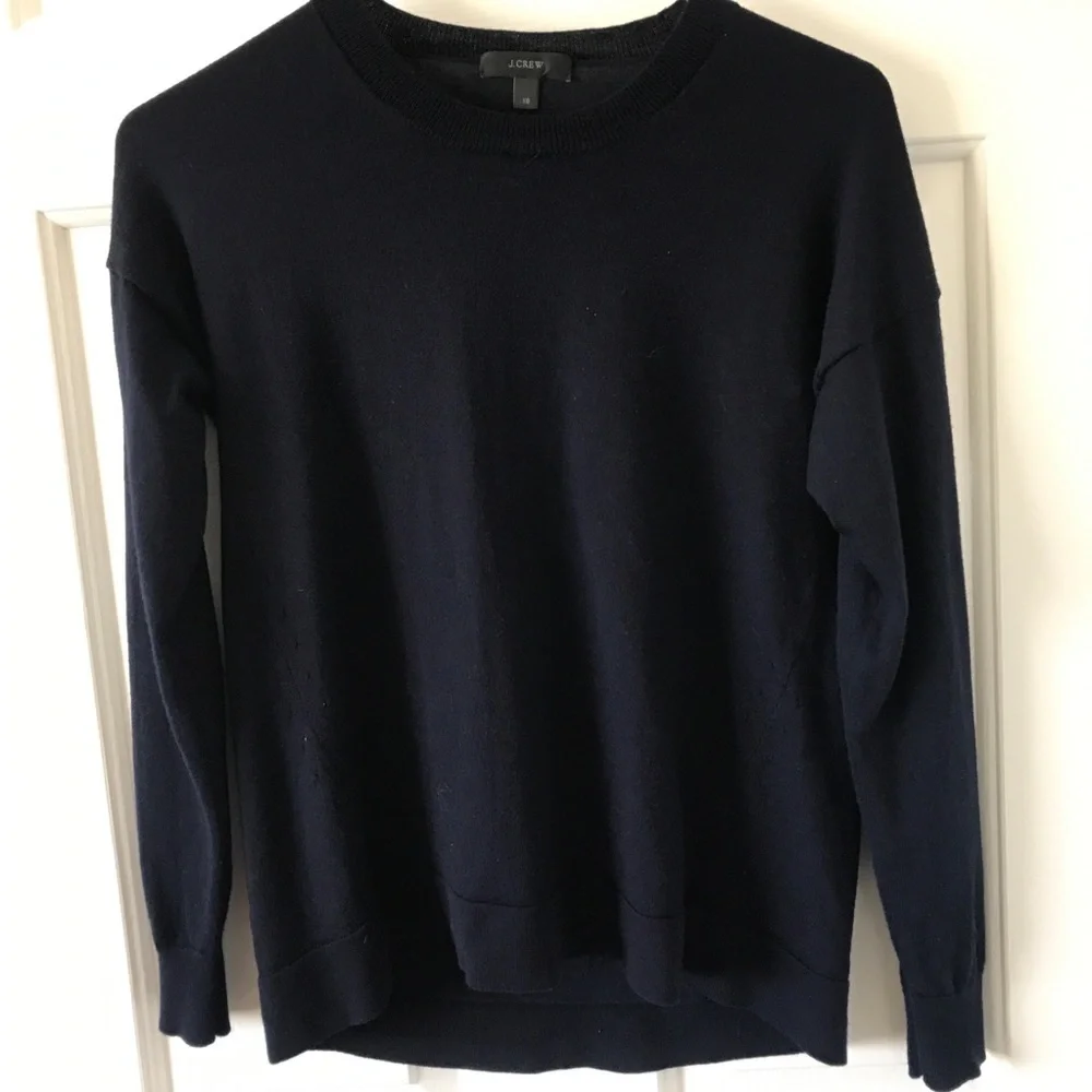 J. Crew Men’s Dark Blue crew neck sweater XS